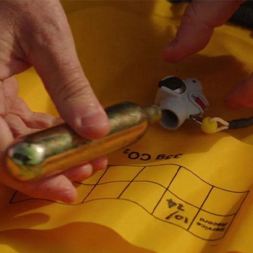 Entretien du gilet de sauvetage Plastimo Pilot 165